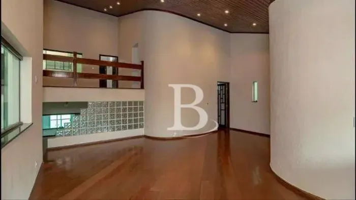Sobrado com 4 dormitórios para alugar, 405 m² por R$ 7.615,00/mês - Vila Camilópolis - San