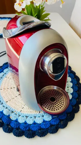 Cafeteira Multi-bebidas TRES corações Modo Vermelha - Excelente estado