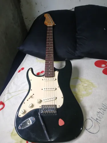 Guitarra elétrica 