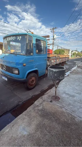Mercedes 608