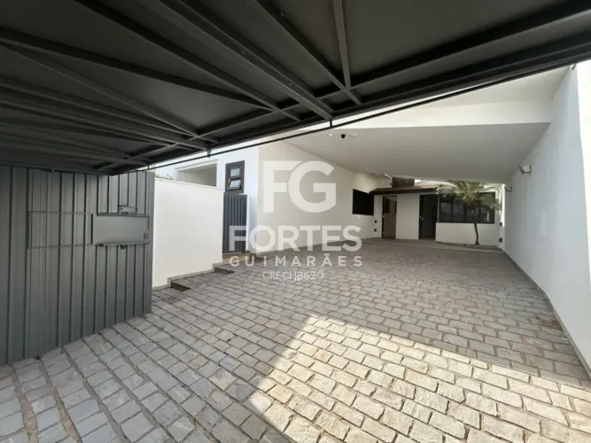 Casa Alto Padrão e região privilegiada com 4 Quartos, de 616 m² de área construída no Bair