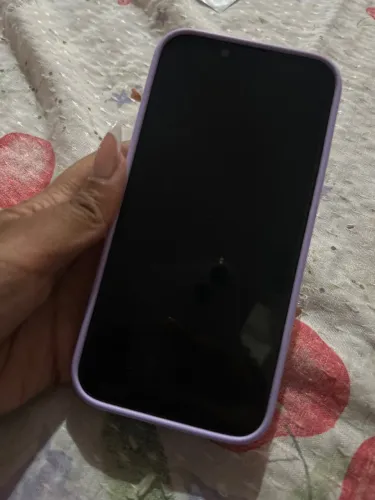 iPhone 13 - Apenas para Retirada de Peças (Tela Original Intacta + Bateria 86%)