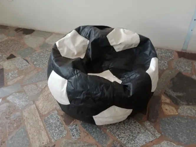 Puff Bola de Futebol 80cm para Quarto Infantil ou Espaço de Jogos