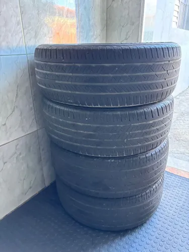 Pneu aro 18