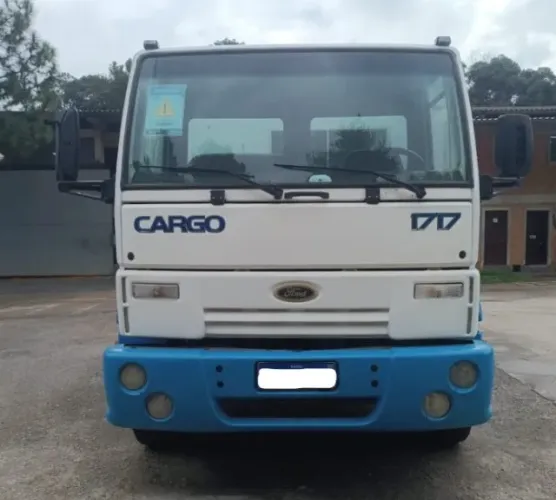 Caminhão Ford Cargo 1617 - Carroceria e Cabine Suplementar