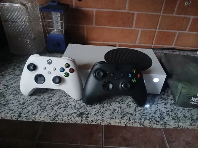 Vendo um lindo xbox series s