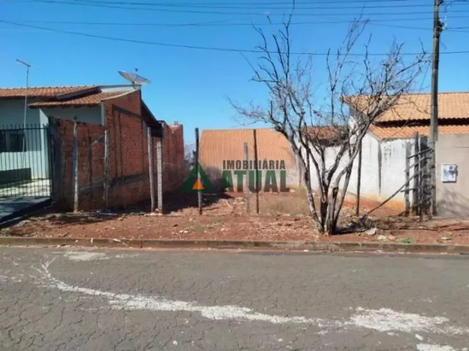 TERRENO DE 200M² A VENDA NA REGIÃO SUL.
