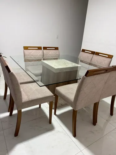Mesa quadrada 8 lugares