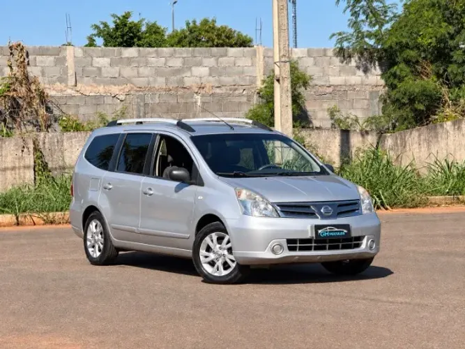 Nissan Livina Grand S 1.8 16V Flex Fuel Mec. 2013