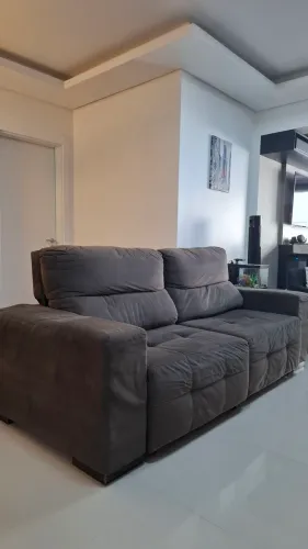 Vendo sofá retrátil e reclinável