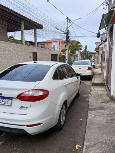Ford Fiesta Sedan 1.6 16V Flex Aut. 2014
