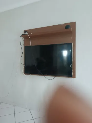 Vendo uma televisão Sony 300 polegadas rsiiis o raposa falou que está bem depende da anten