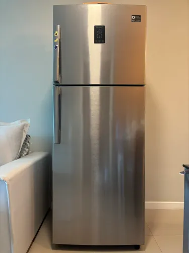 Geladeira Samsung RT5000K 384L Inox - Twin Cooling, funcionando perfeito