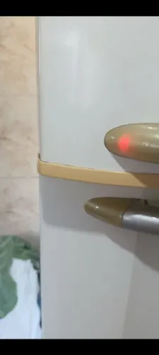 Vendo geladeira com defeito 