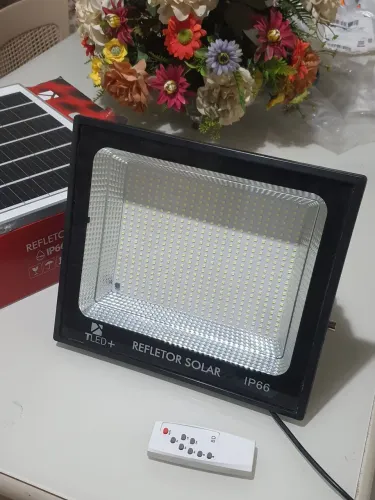 Refletor Solar 300w Portátil IP66 da TLED+