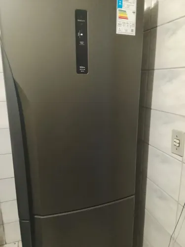 Geladeira Frost Free 395 litros (freezer inverso)semi nova 