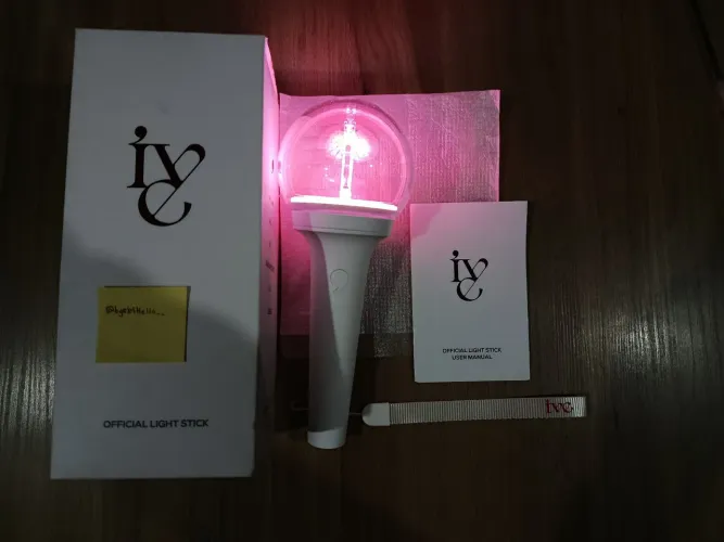 IVE LIGHTSTICK V1
