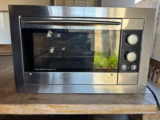 Forno Elétrico de Embutir Fischer Fit 32 - 127V - Usado