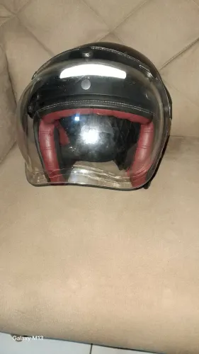 Capacete