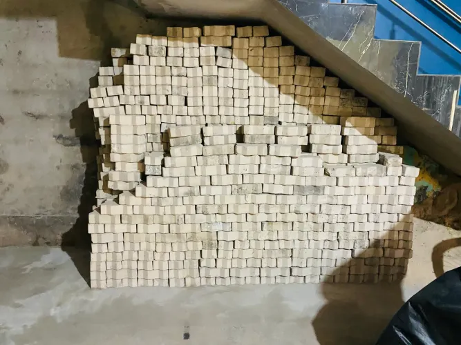 Vende-se 2 milheiros de blocos de chão!