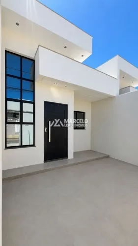 Casa com 3 dormitórios e quintal à venda em Felícia, Vitória da Conquista - BA