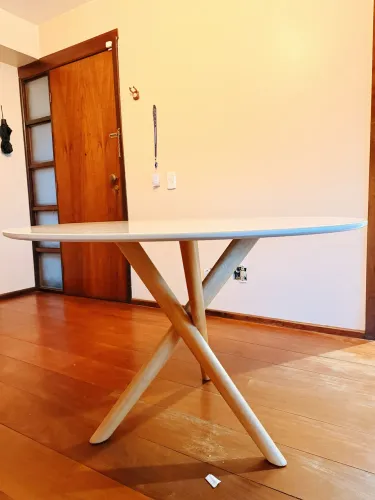 Mesa de Jantar Thai Redonda Vidro Branco 1,10m 