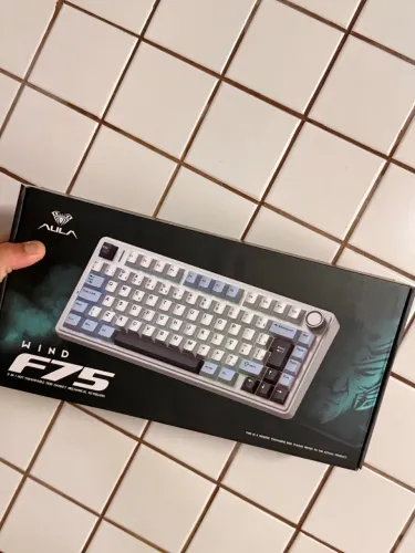 TECLADO GAMER MAGNÉTICO