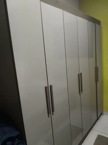 Guarda Roupa 6 portas