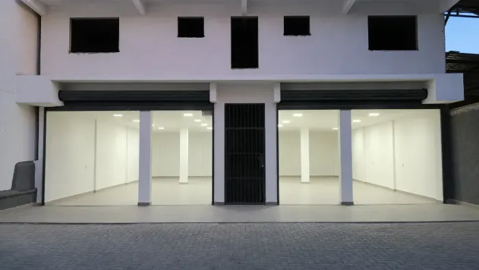 Duas lojas comerciais em teresópolis, Meudon - 67m²