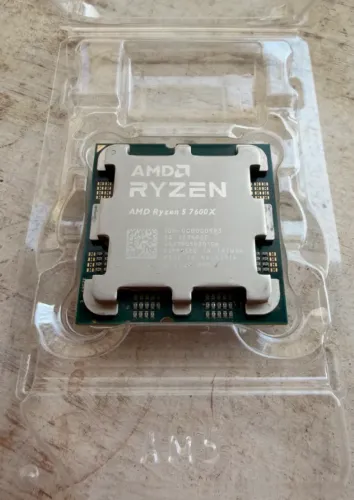 Processador AMD Ryzen 5 7600X 6/12 AM5
