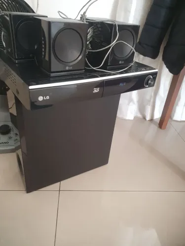 Home Theater LG - HB806S 3D Blu-ray 