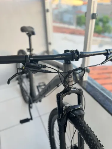 Bike aro 29 Cassete 9v freio Hidráulico