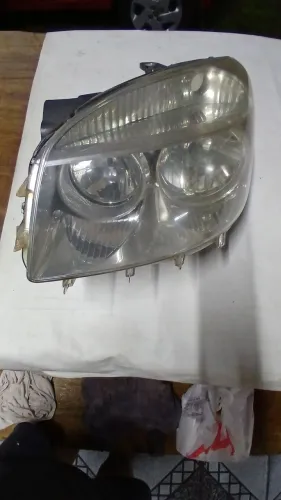 Farol doblo 2011 em diante 