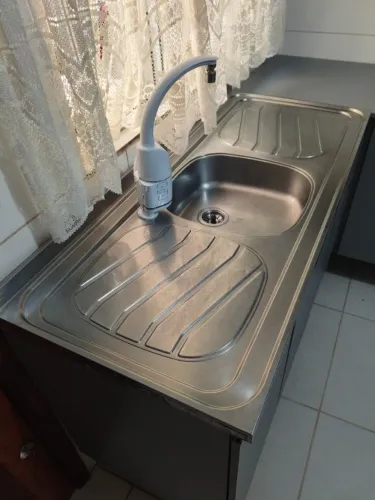 Pia de Inox para Cozinha 1,20m - Com Cuba Central e Base Reforçada (Ótimo Estado)