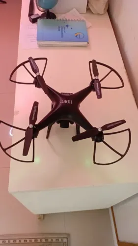 Drone Chinês com câmera - Usado apenas uma vez. Como novo
