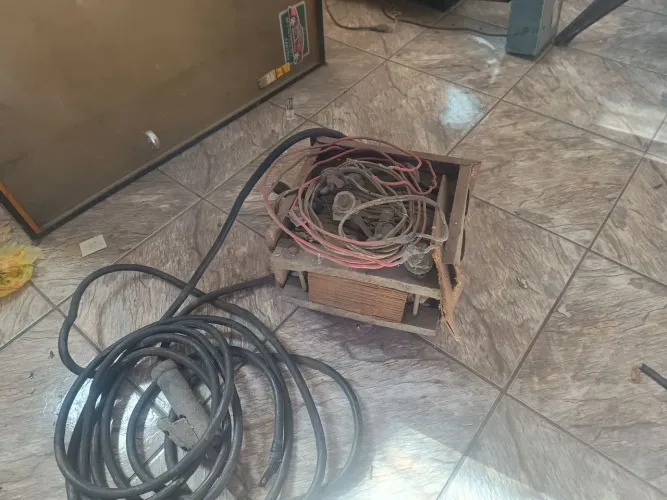 Máquina de solda.