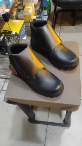 Bota unissex