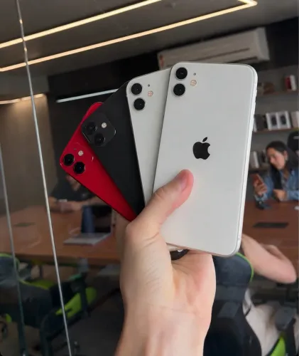 iPhone 11 64Gb e 128GB