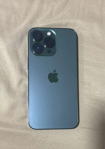 iPhone 13 Pro verde