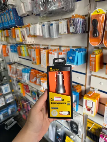 Carregador potente 36W para carro
