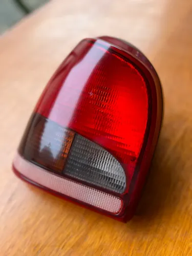 Lanterna Traseira Original ARTEB Volkswagen Gol Bola(lado esquerdo) - Excelente Estado 