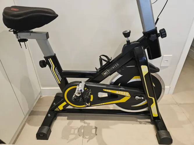 Bicicleta Spinning - WCT Fitness