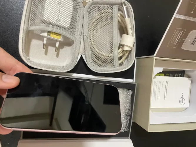 Título: iPhone 15 Rosa 128GB Impecável + Carregador Original