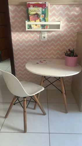 MESA REDONDA + CADEIRA INFANTIL