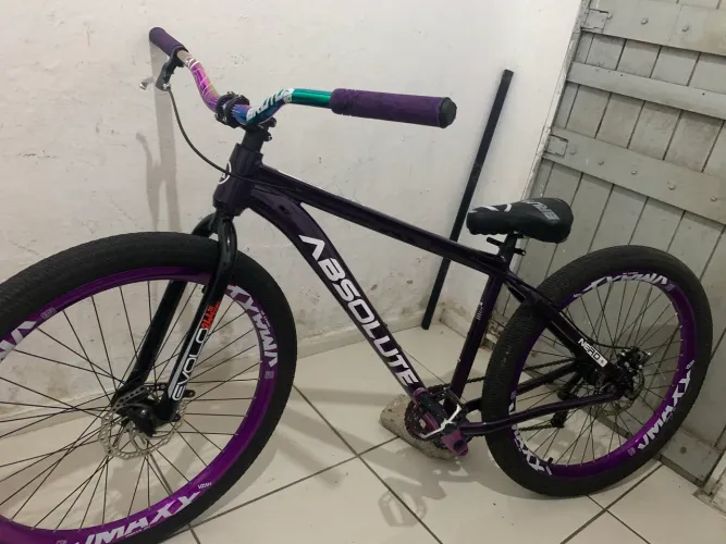 Vendo uma bike aro 29 da marca absolute nero 5