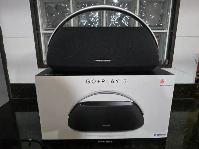 Caixa de som Harman-Kardon, modelo GO + PLAY 3. Praticamente sem uso.