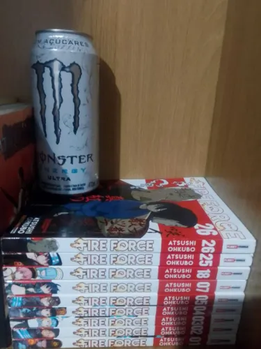 Manga fire force, volumes, 1,2,3,4,5,7,18,25,26