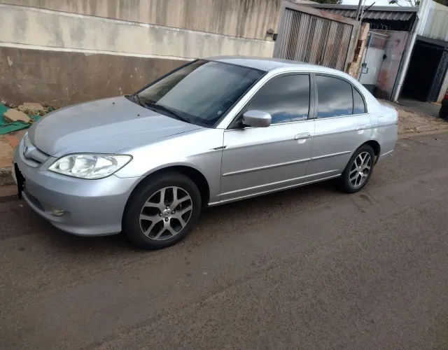 Honda Civic Sedan LX 1.7 16V 115cv Mec. 4P 2006