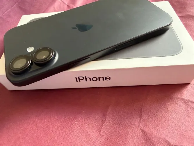iPhone 16 256GB