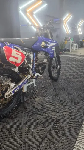 Vendo moto de trilha